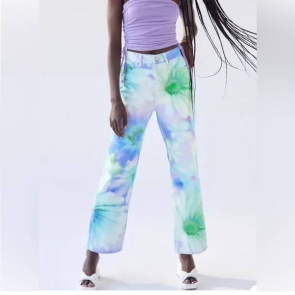 Urban Outfitters BDG Multi Floral Botanical Tie Dye High Waisted Cowboy Jeans - Picture 9 of 11